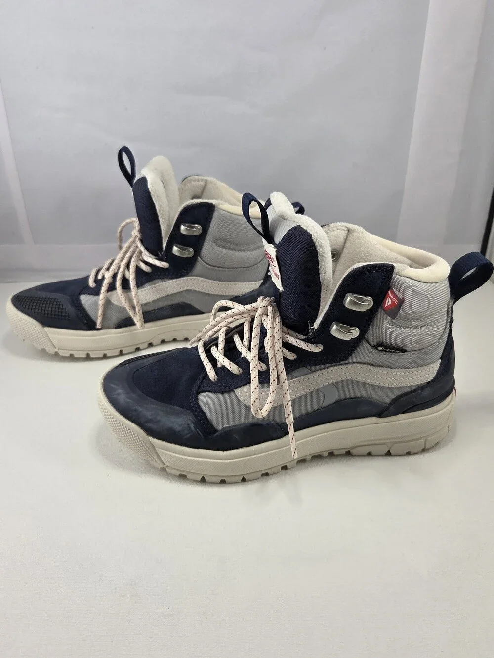 Unisex Vans UltraRange EXO Hi GORE-TEX MTE-2 Navy Boots, 6 (4.5 mens)